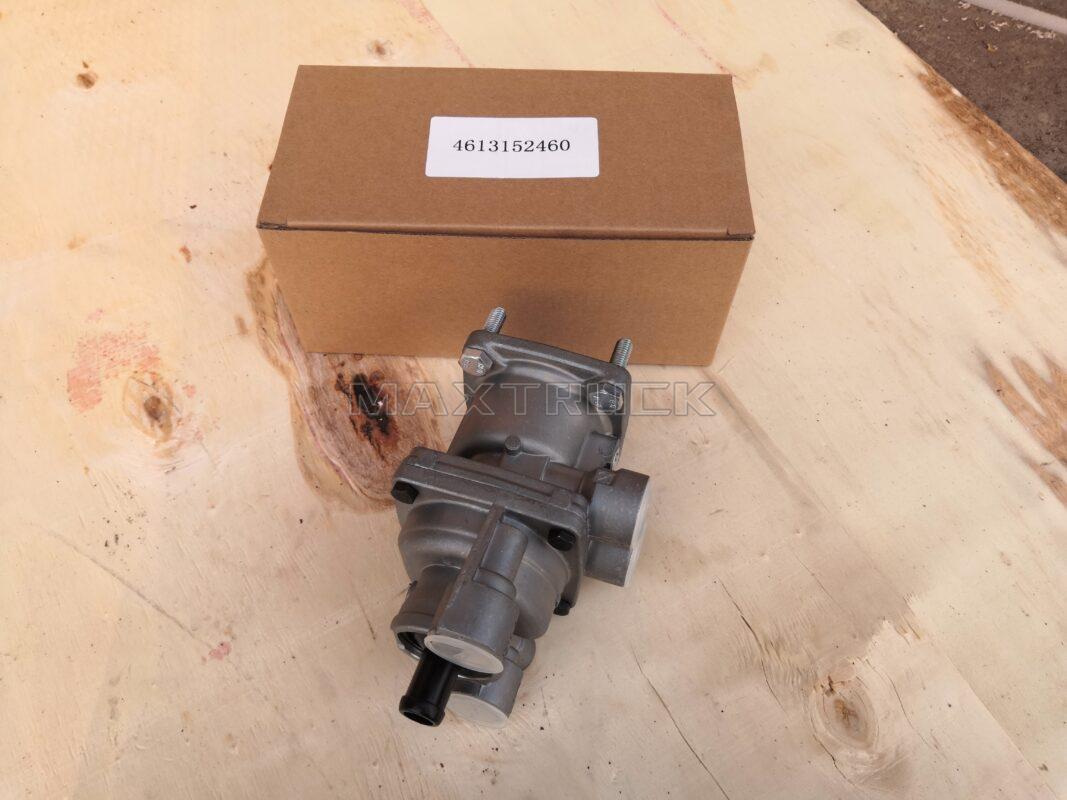 Foot Brake Valve,Mercedes-Benz,6934317805,A6934317805,Wabco,4613152460