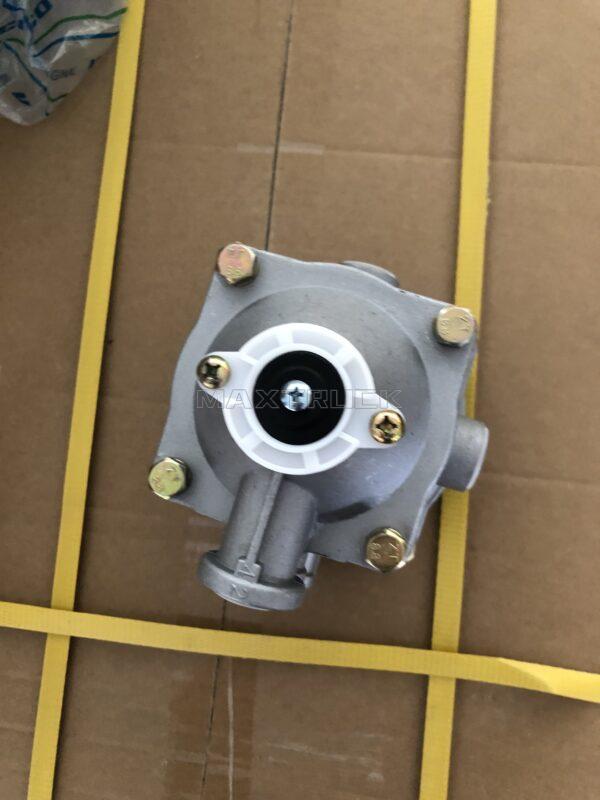 Trailer Control Valve,Renault,0037369400,5000470493,5000470515,37369400,Wabco,9730024190