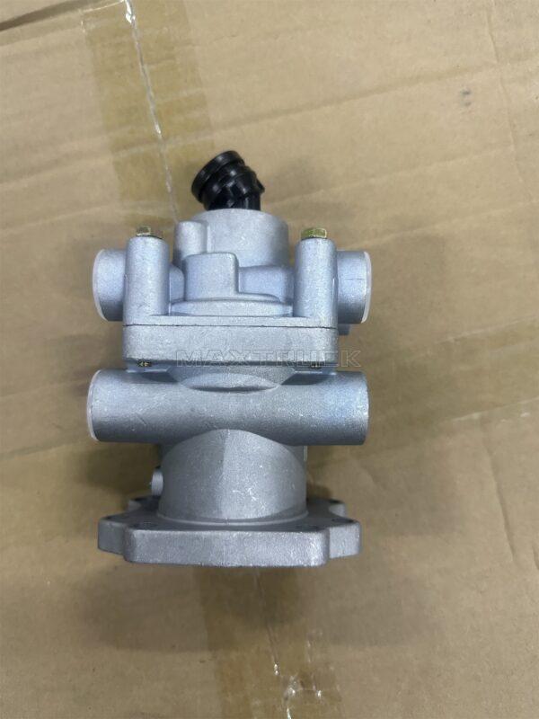 Foot Brake Valve,DAF,1209116,1209116A,209116R,1337184,1337184A,1337184R,KNORR-BREMSE,II36045ATK,MB4694,II14119K,II36045,II14119ES